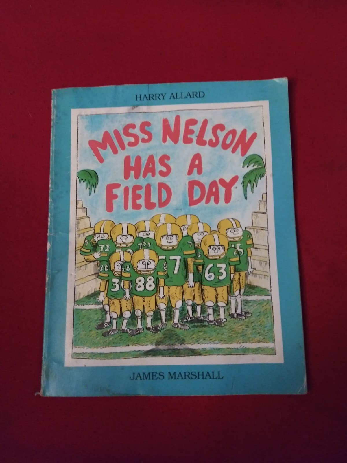 Miss Nelson Is Back . Paperback Book - Image 1
