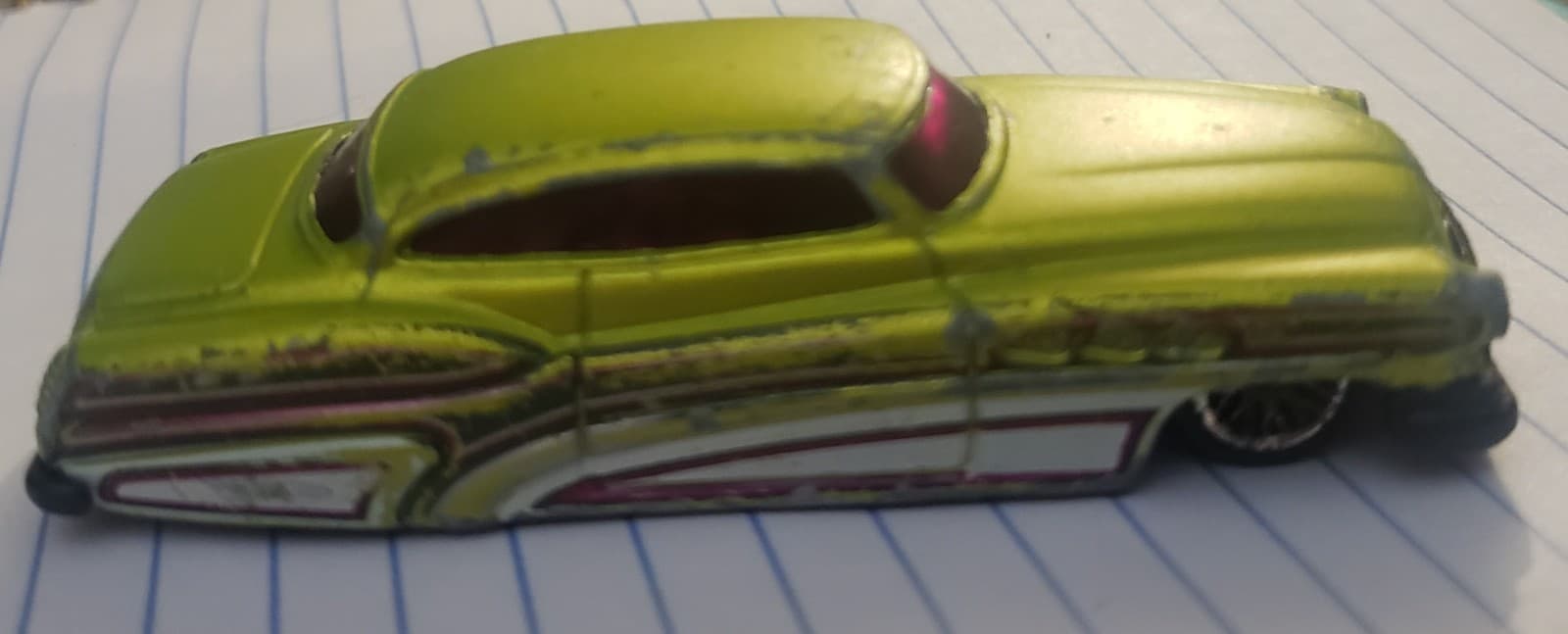 2000 Mattel Inc Hot Wheels "So Fine GMTM" Collectible Car -Green. - Image 1