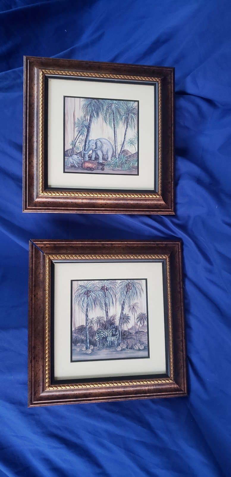 Kirkland's Elephants and Zebras - Thumbnail 2