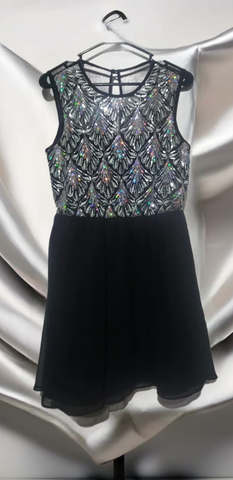 Love Reign Sequin Chiffon Mini Party Dress Size 11 - Image 1