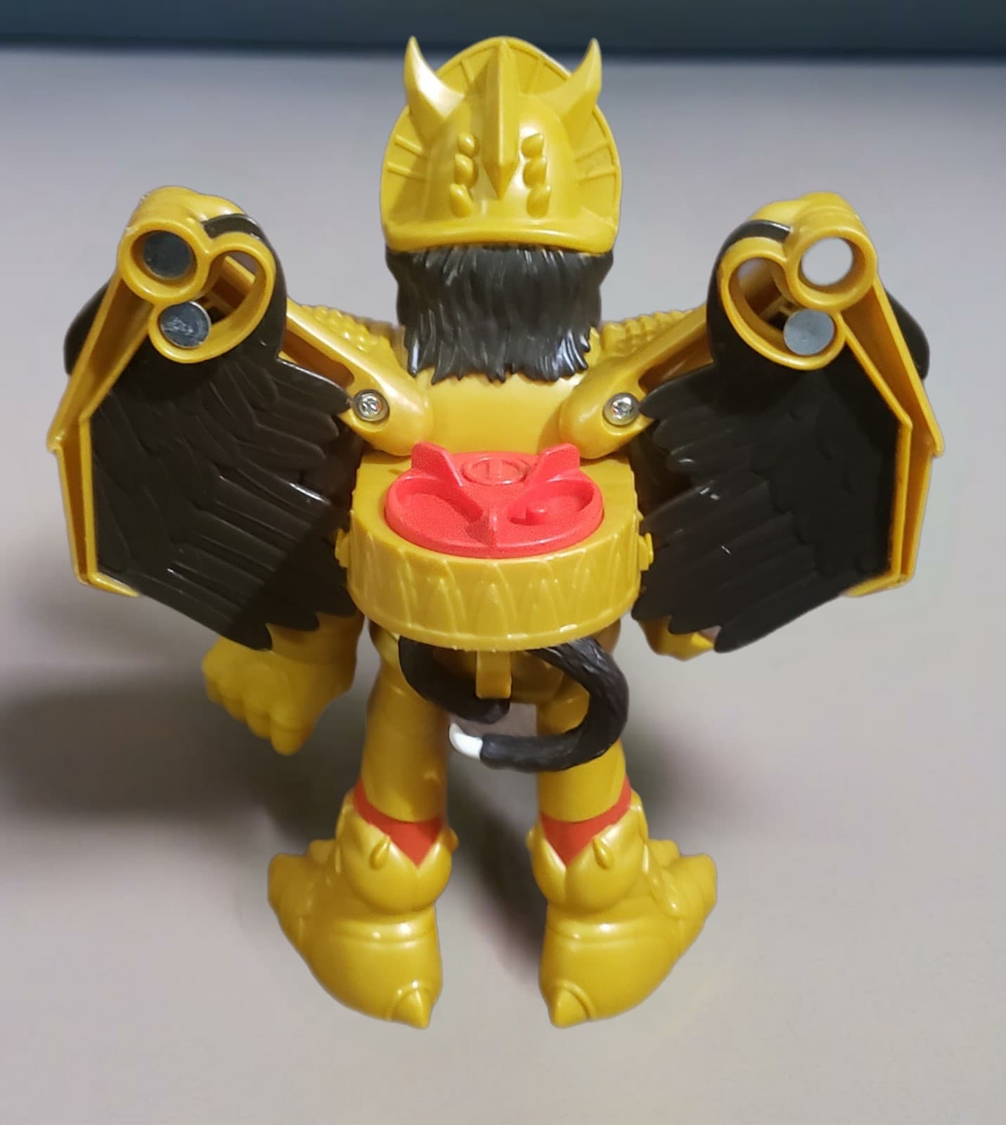 Power Rangers villain, Golda - Thumbnail 2