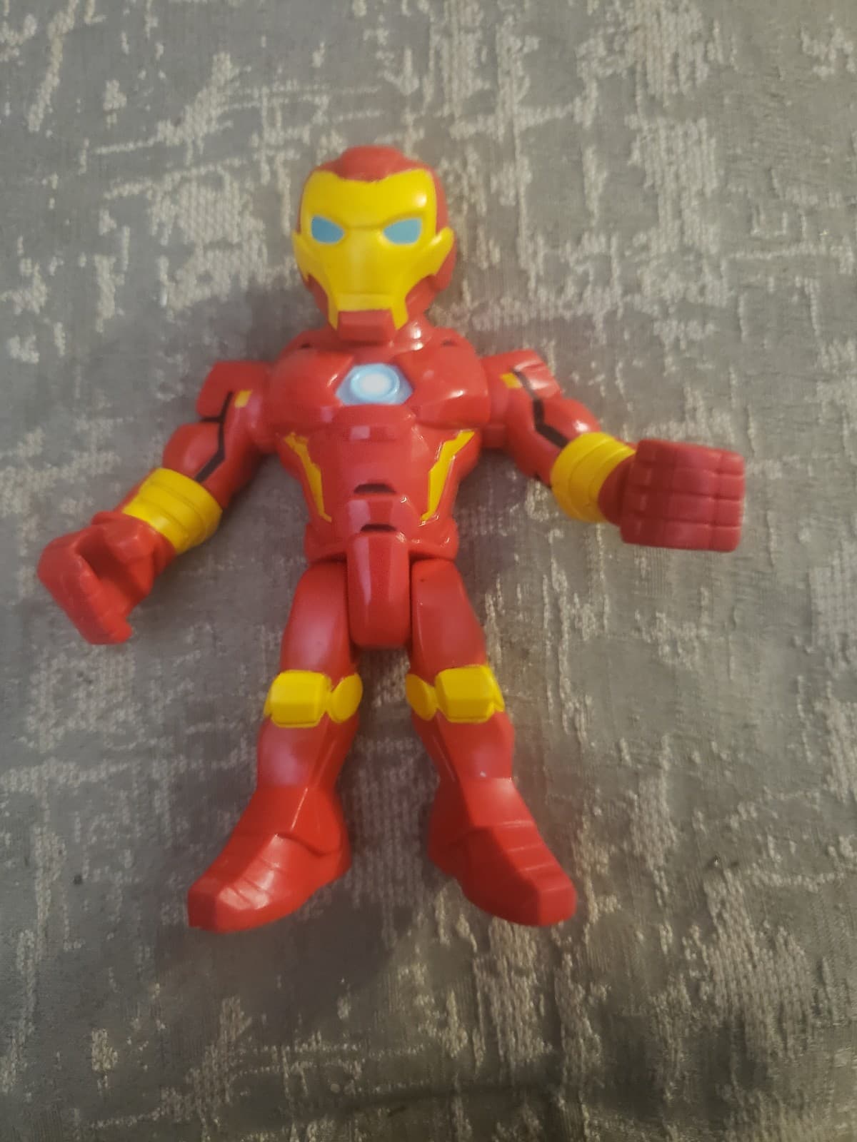 Hasbro Playskool Iron Man 5” 2018 V-3625. - Image 1