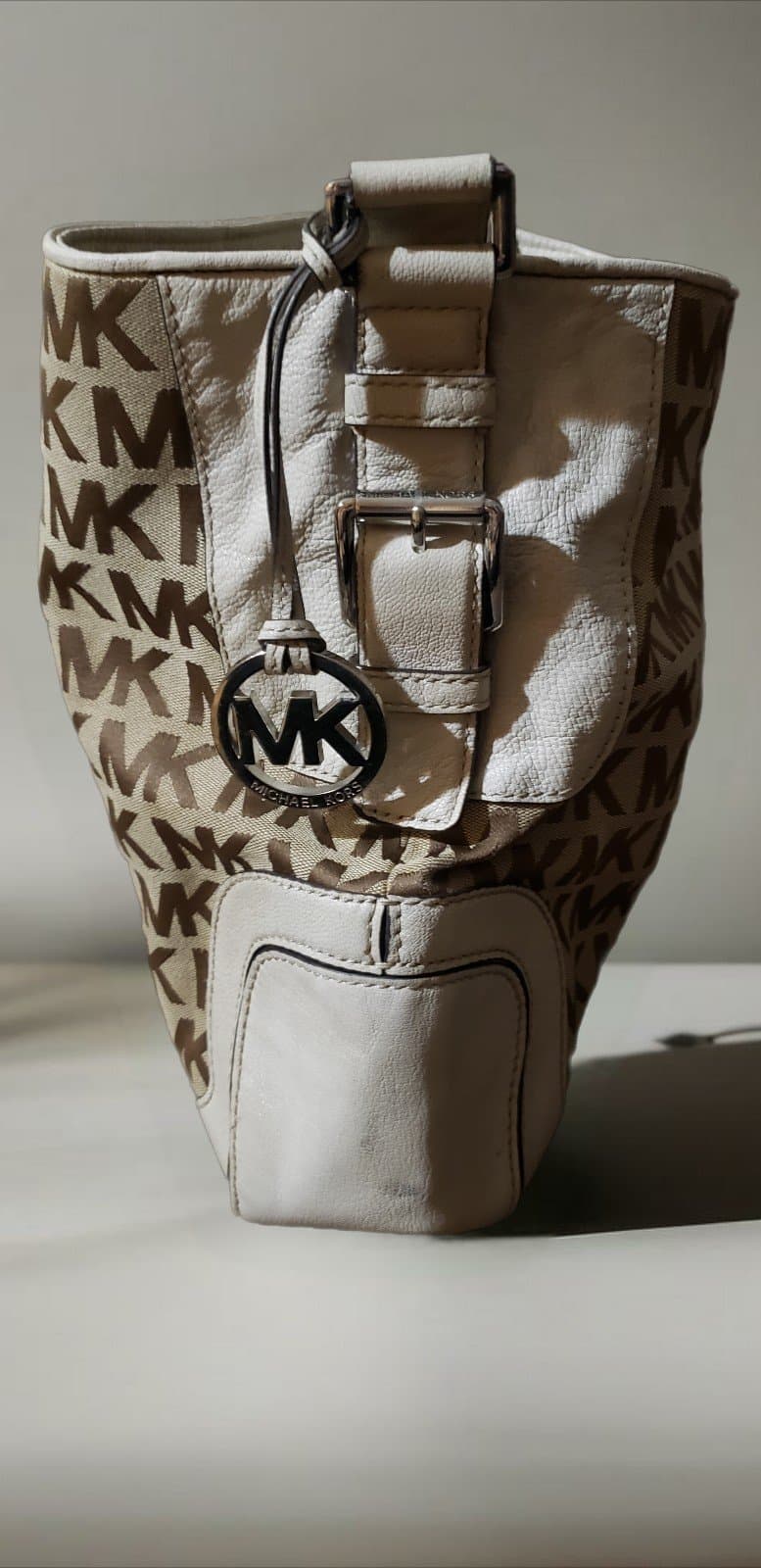 Michael Kors Brookville Large Shoulder - Beige/Ebony/Vanilla - Thumbnail 3