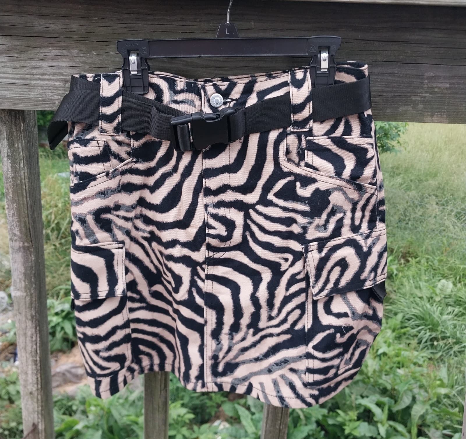 Topshop Zebra print cargo skirt with buckle belt, Size 6 - Thumbnail 5
