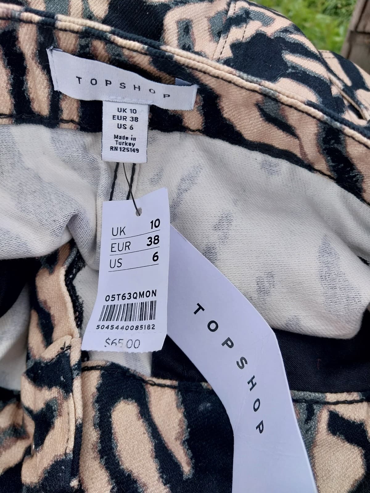 Topshop Zebra print cargo skirt with buckle belt, Size 6 - Thumbnail 4