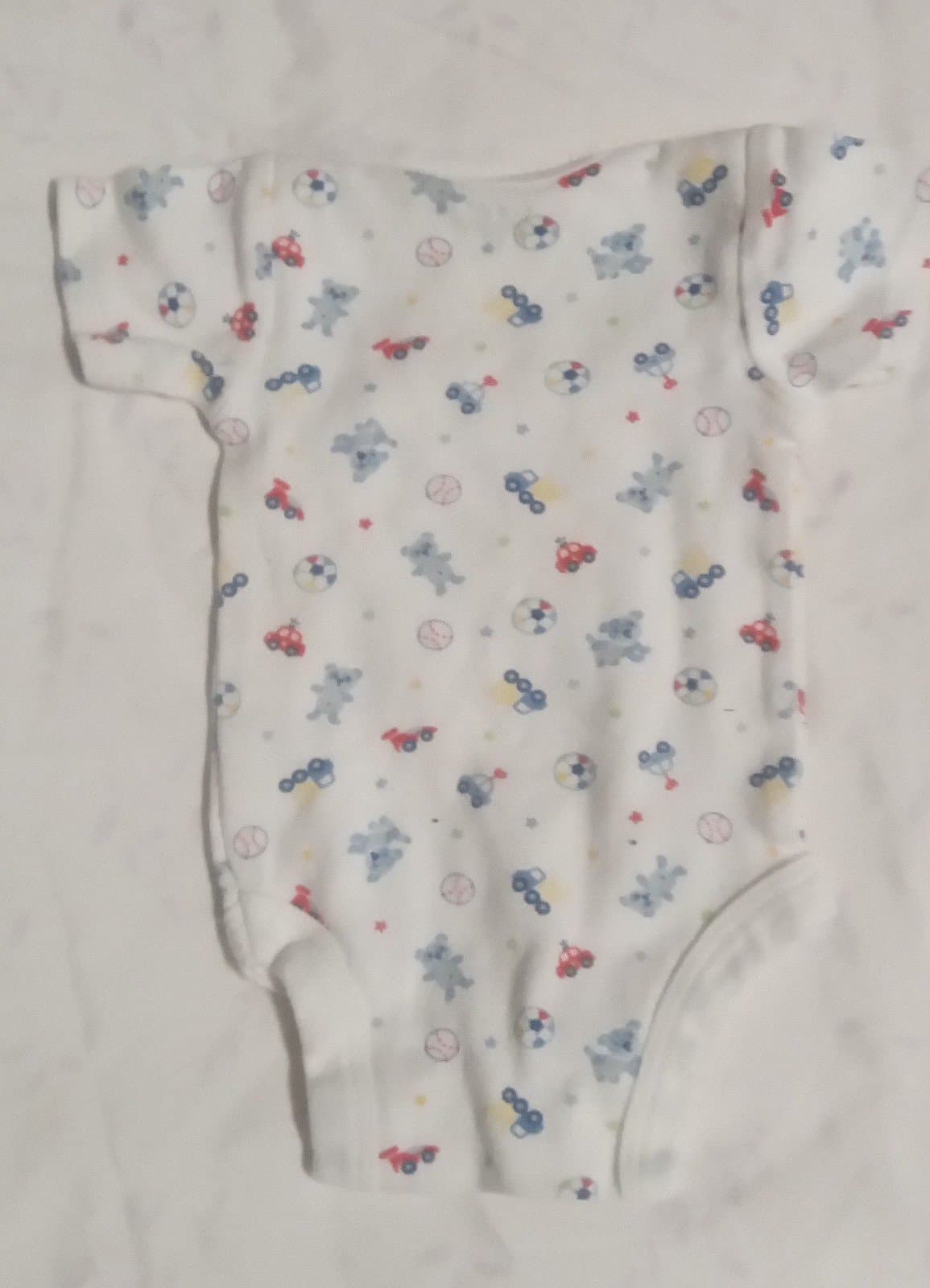Gerber boy or girl onesie for newborn - Thumbnail 2