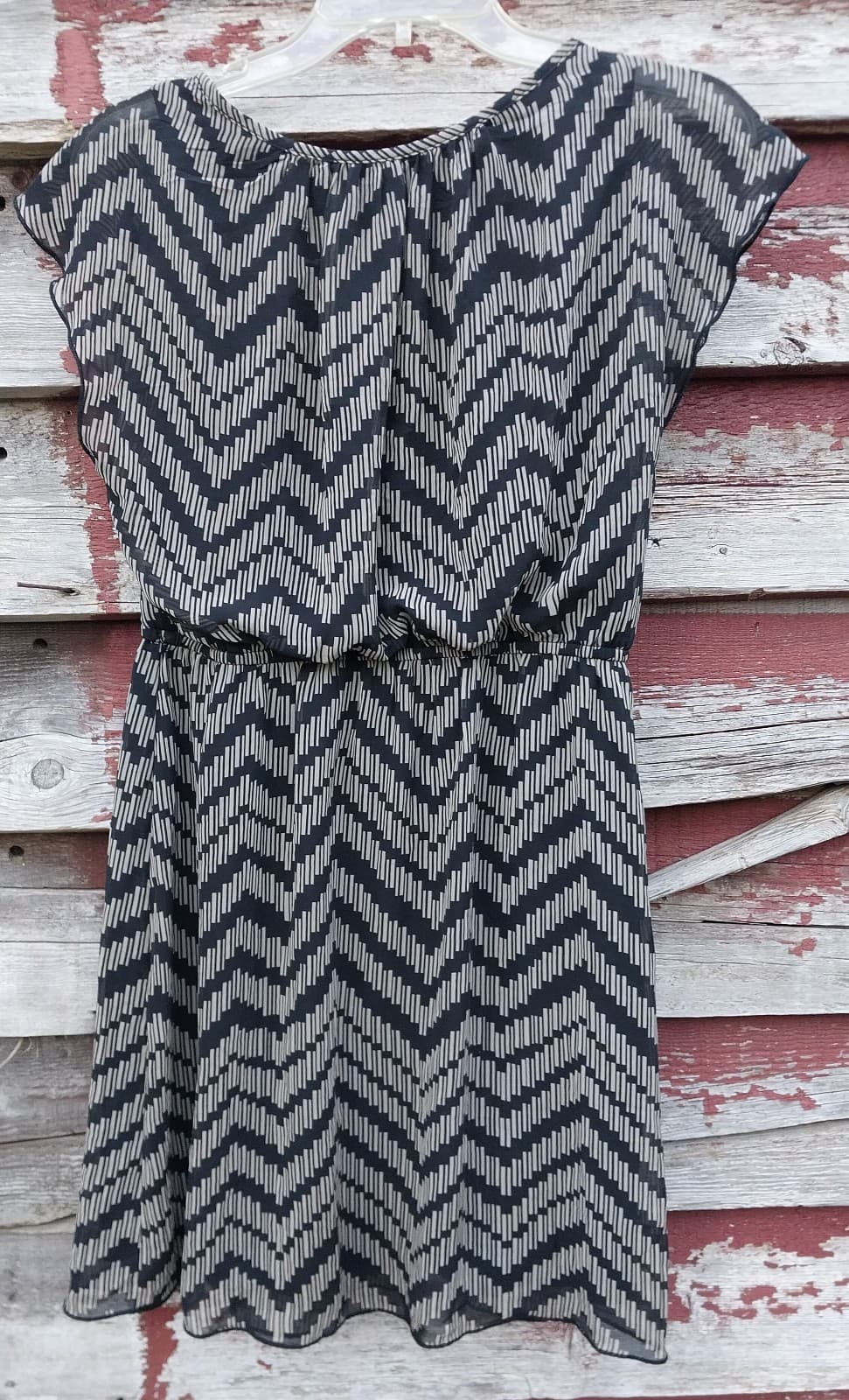 Sweet Storm Casual Dress. Size Junior Large - Thumbnail 2