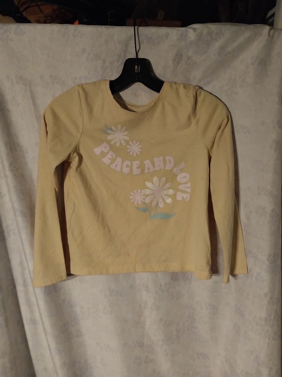 Members Mark "Peace And Love". Yellow Girls T-Shirt - Image 1