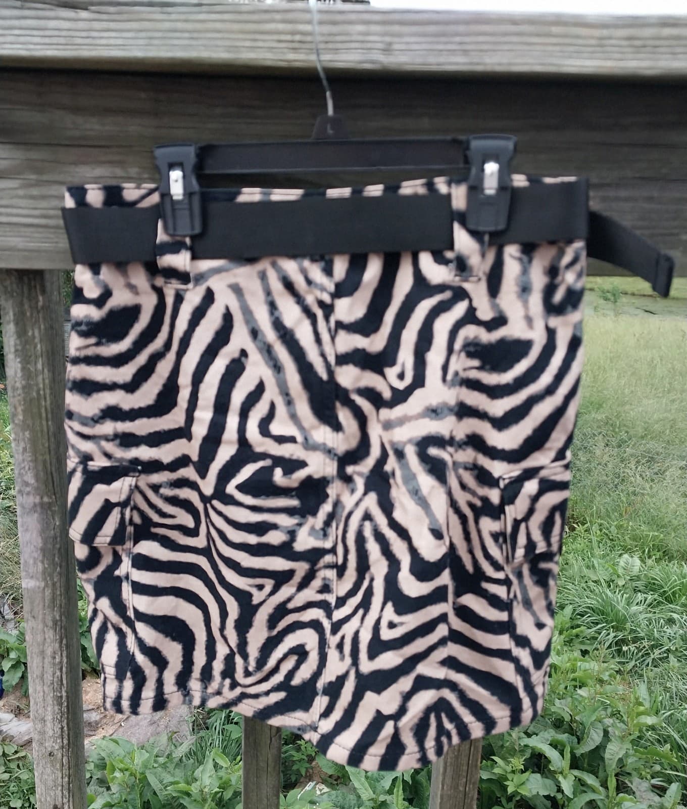 Topshop Zebra print cargo skirt with buckle belt, Size 6 - Thumbnail 3