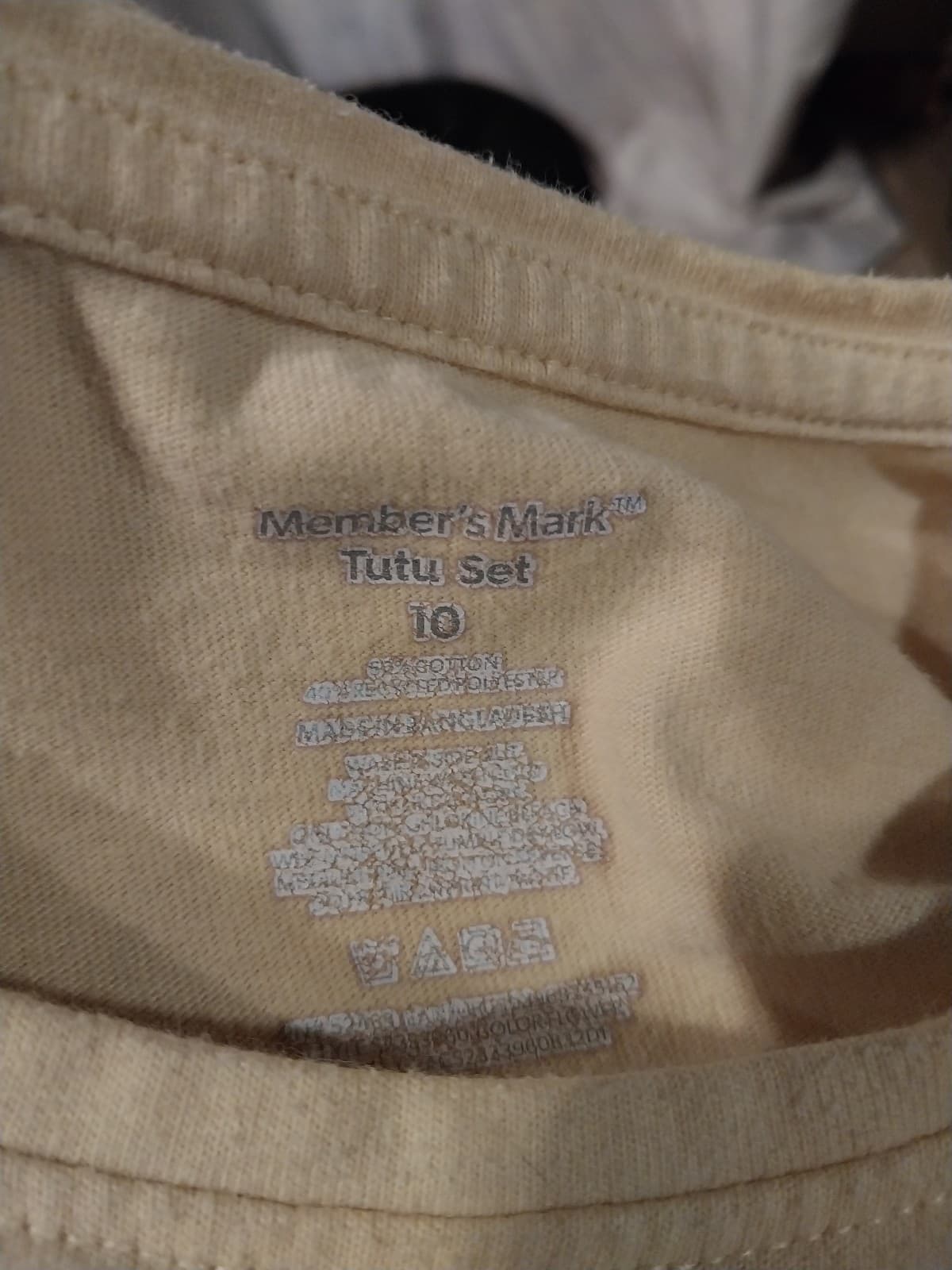 Members Mark "Peace And Love". Yellow Girls T-Shirt - Thumbnail 3