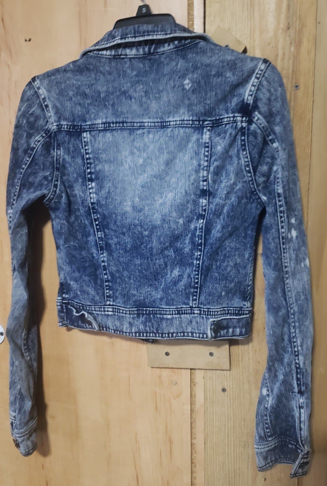 Celebrity Pink Small Acid Wash Handsand Half Cut Jean Jacket Womens - Thumbnail 3