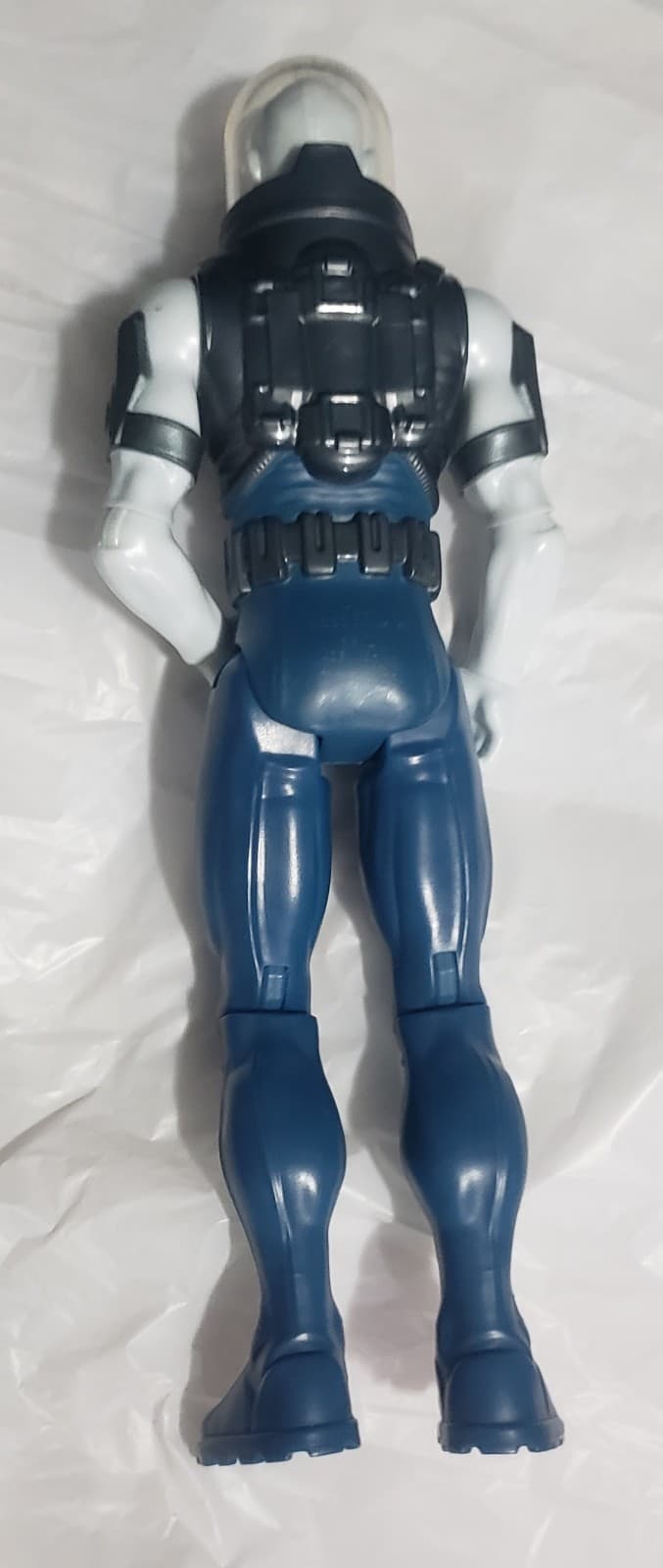 Mr. Freeze Action Figure. 11.5" - Thumbnail 2