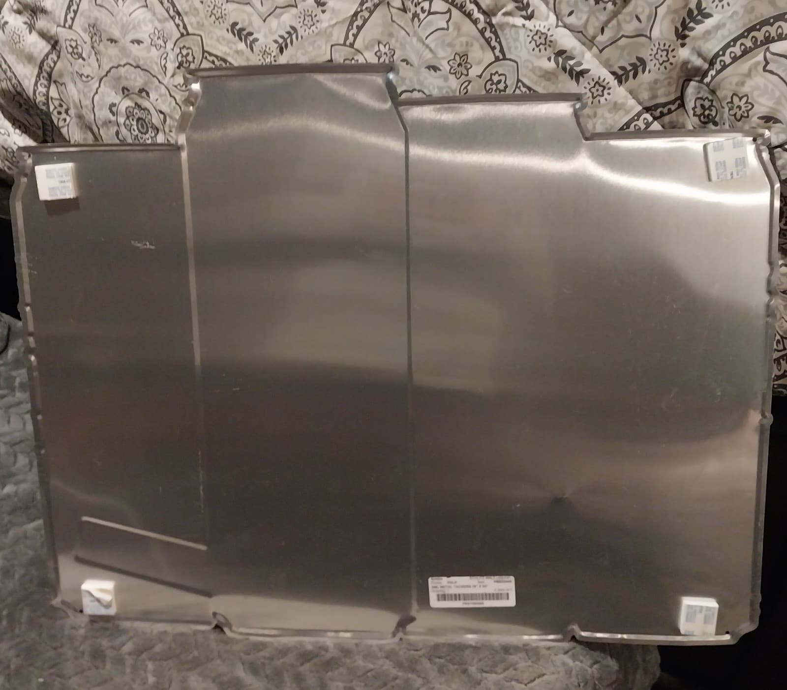 SCHLITZ Brass Bull 8.2% METAL SIGN 22”x17” - Thumbnail 2