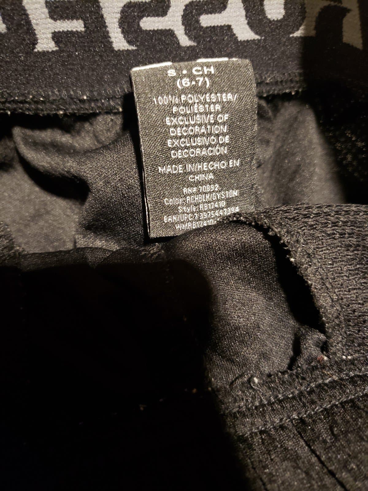 Russell Boys' Training Shorts. Size 6/7 - Thumbnail 2