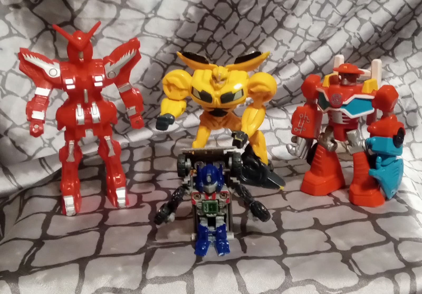 4 Transformers Figures - Image 1