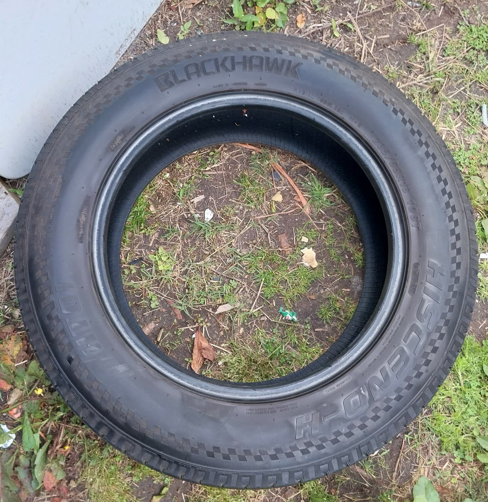 2 BlackHawk Hiscend-H HT01 All Season 235/65R18 106T Light Truck Tires. No Rims - Thumbnail 4