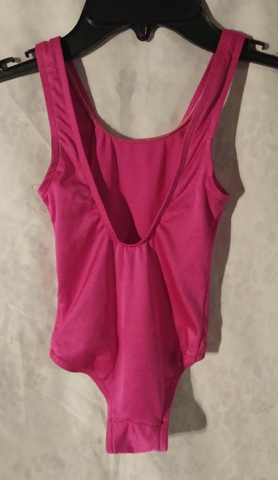 Dove Brand Dance Leotard Hot Pink Ballet/Tap. Child Size 5 - Thumbnail 2