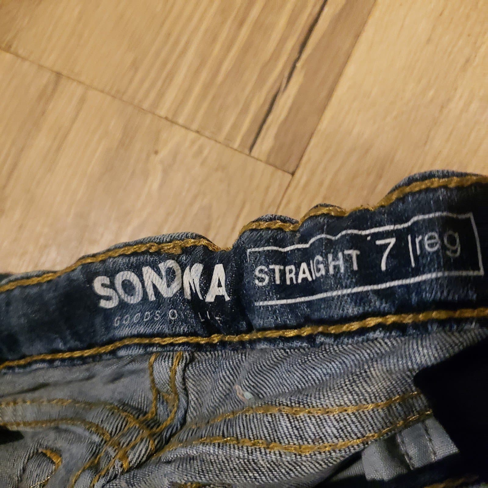 Sonoma straight Leg Jeans. Size 7 - Thumbnail 2
