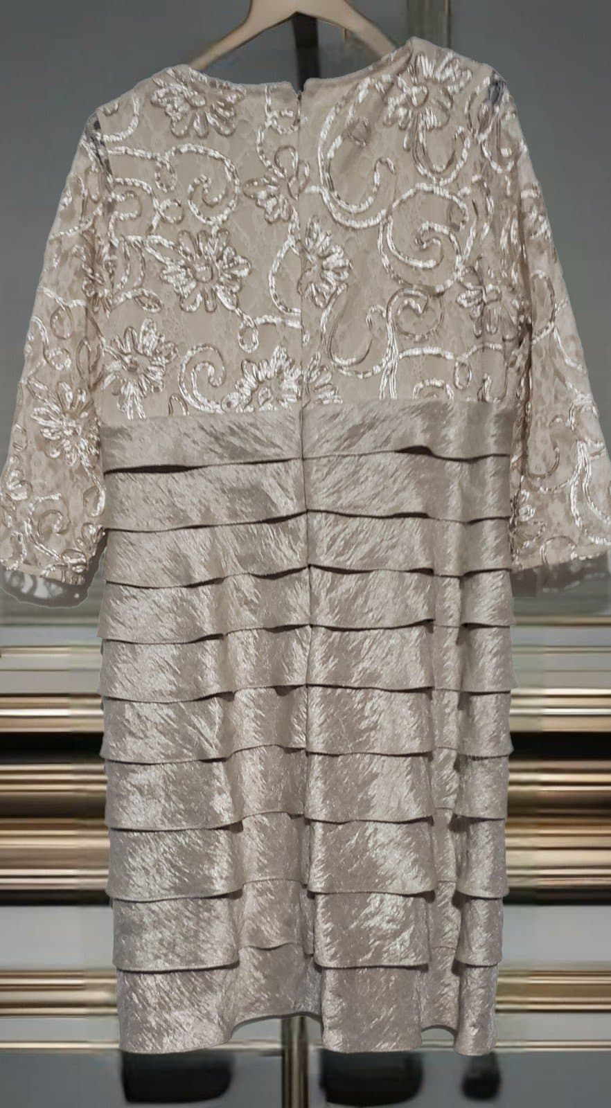 Jessica Howard Dress Cocktail Beige Lace Ruffle Tiered Size 14P Formal Wedding - Thumbnail 2