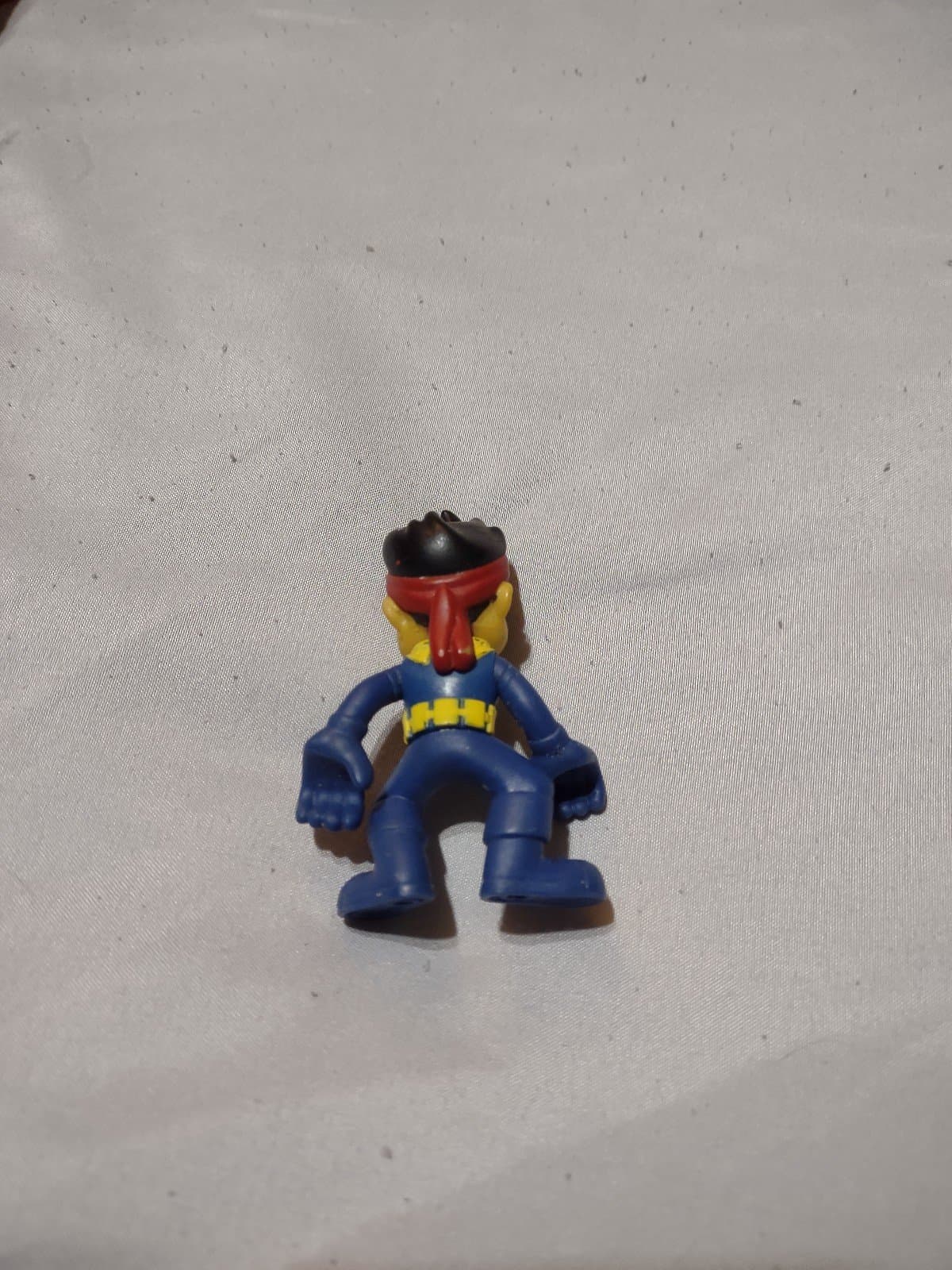 Disney Jake and The Never Land Pirates Jake 3" Collectible Mini Figure - Thumbnail 2