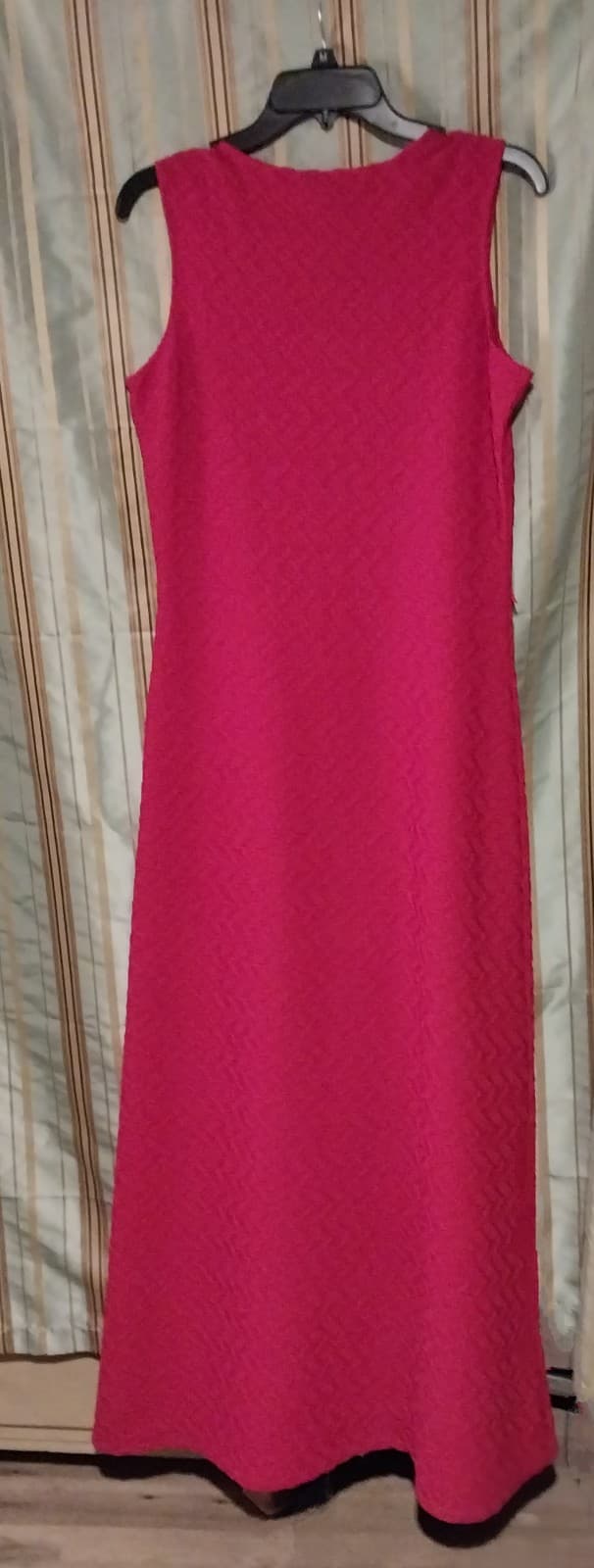 Shagarano Women's Red Round Neck Maxi Dress. Size Small - Thumbnail 2