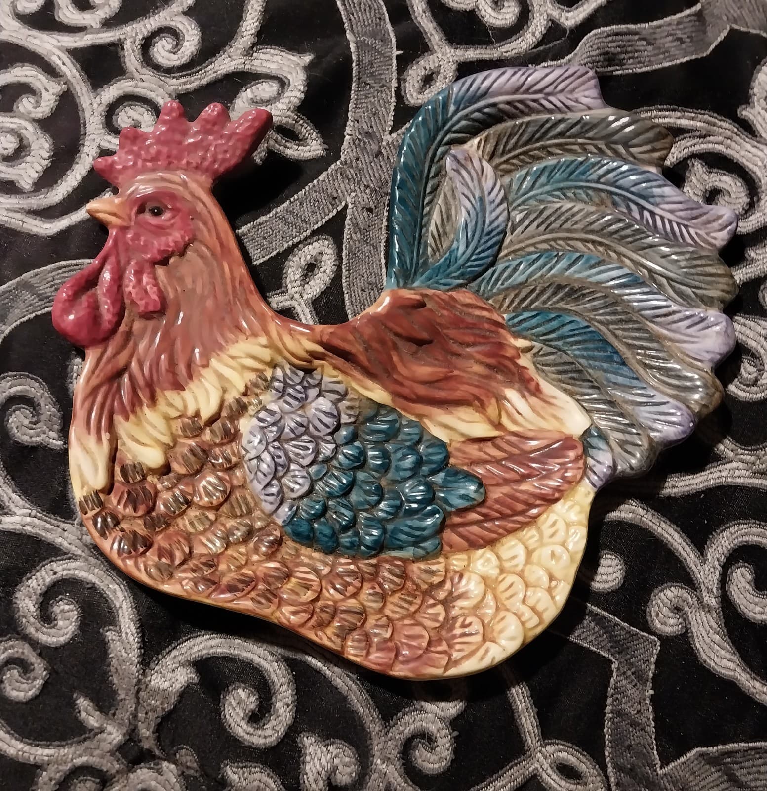 Vintage Chicken non-usable collectible plate - Image 1