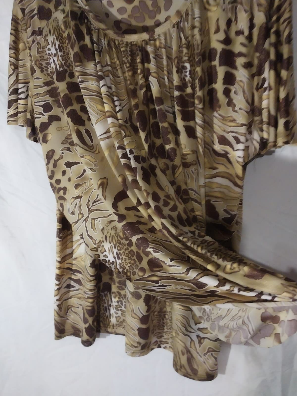 Gold Flave Leopard Blouse. Size 26 - Thumbnail 3