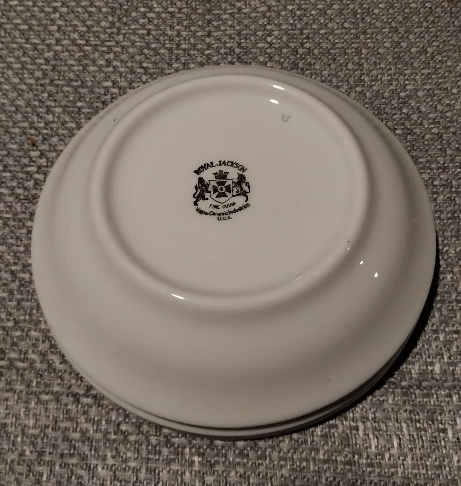 3 Royal Jackson Vogue Berry Bowls. 5 3/8" - Thumbnail 2