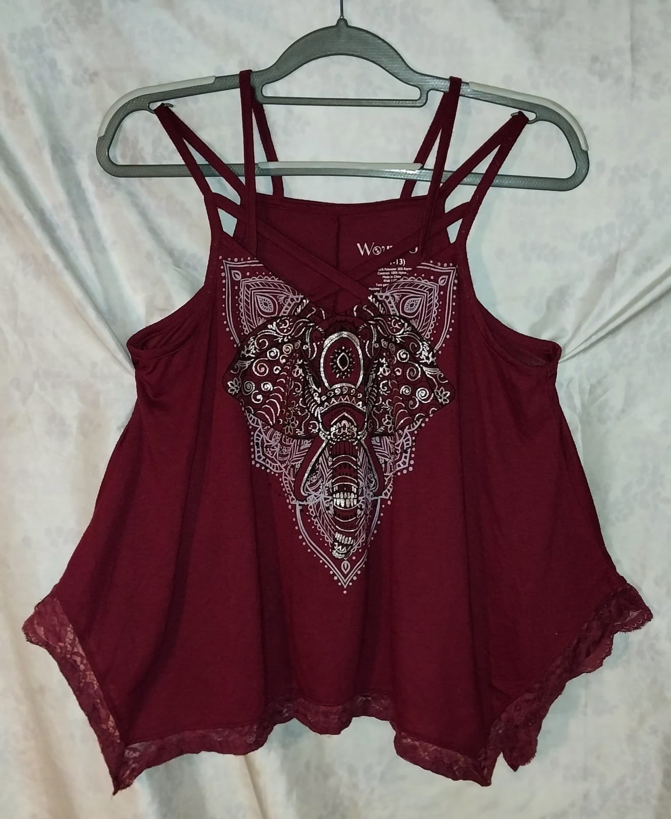 Wound Up Juniors Tank Top Size Large 11-13 Maroon Color Lace Trim - Image 1