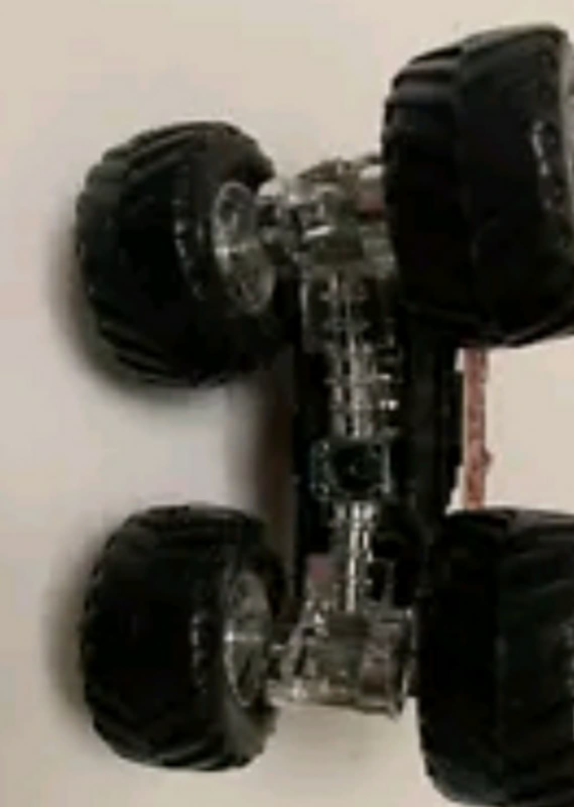 Hot Wheels Monster Jam Zombie Truck 1/64 Scale Diecast Mattel - Thumbnail 5