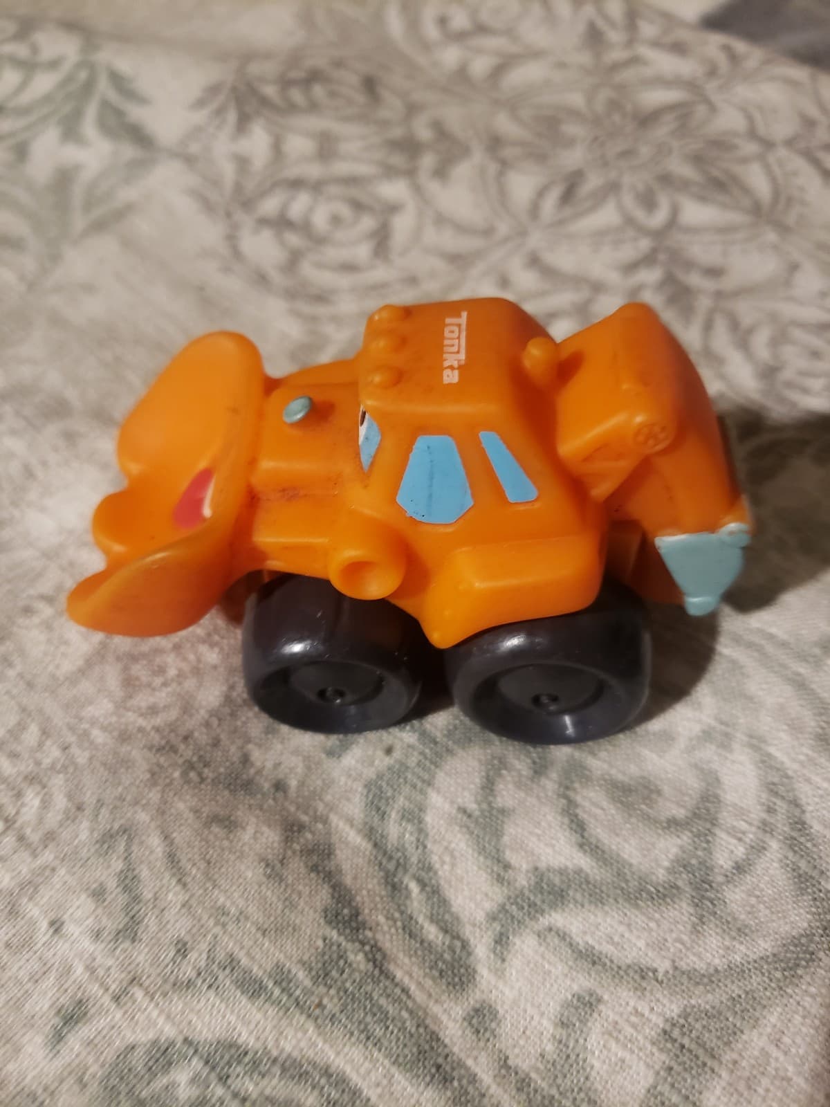 2008 Orange Loader Chuck & Friends Tonka Hasbro - Thumbnail 2