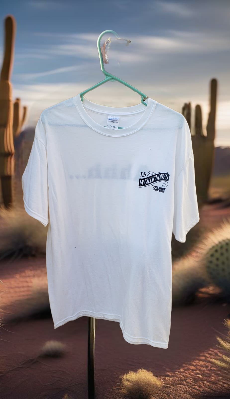 DR MCGILLICUDDY'S SCHNAPPS - "THE SHOT DOCTOR" T-SHIRT. LARGE - Image 1