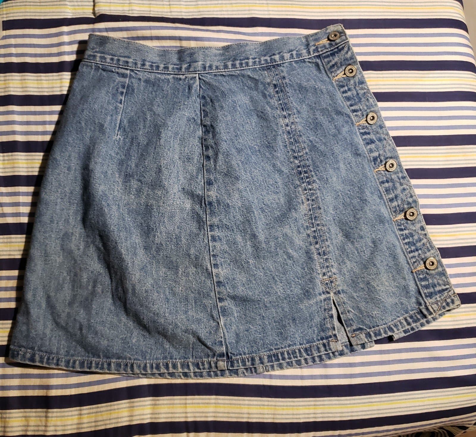 American Eagle Womens Skirt. Size 8 - Image 1