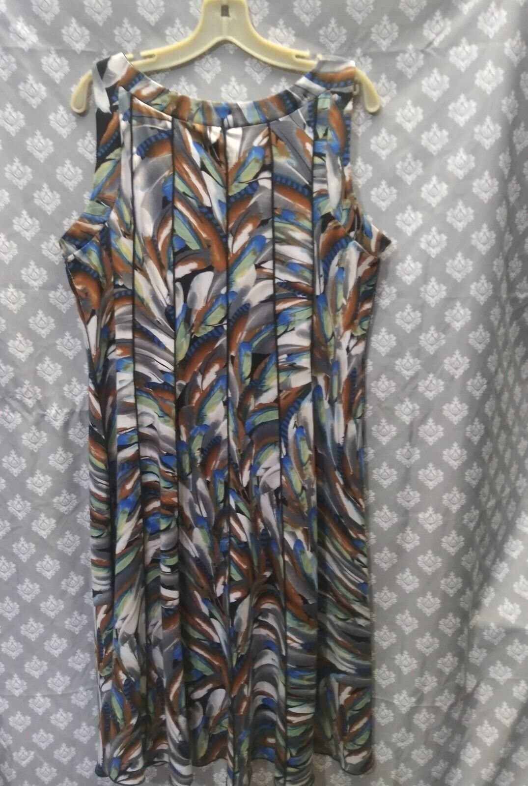 Ile New York Dress, 16 Multicolored Sleeveless - Image 1