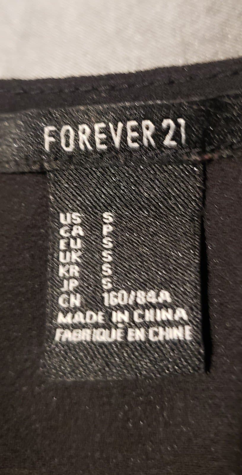 FOREVER 21 Sequin Tops for women. Size Small - Thumbnail 3