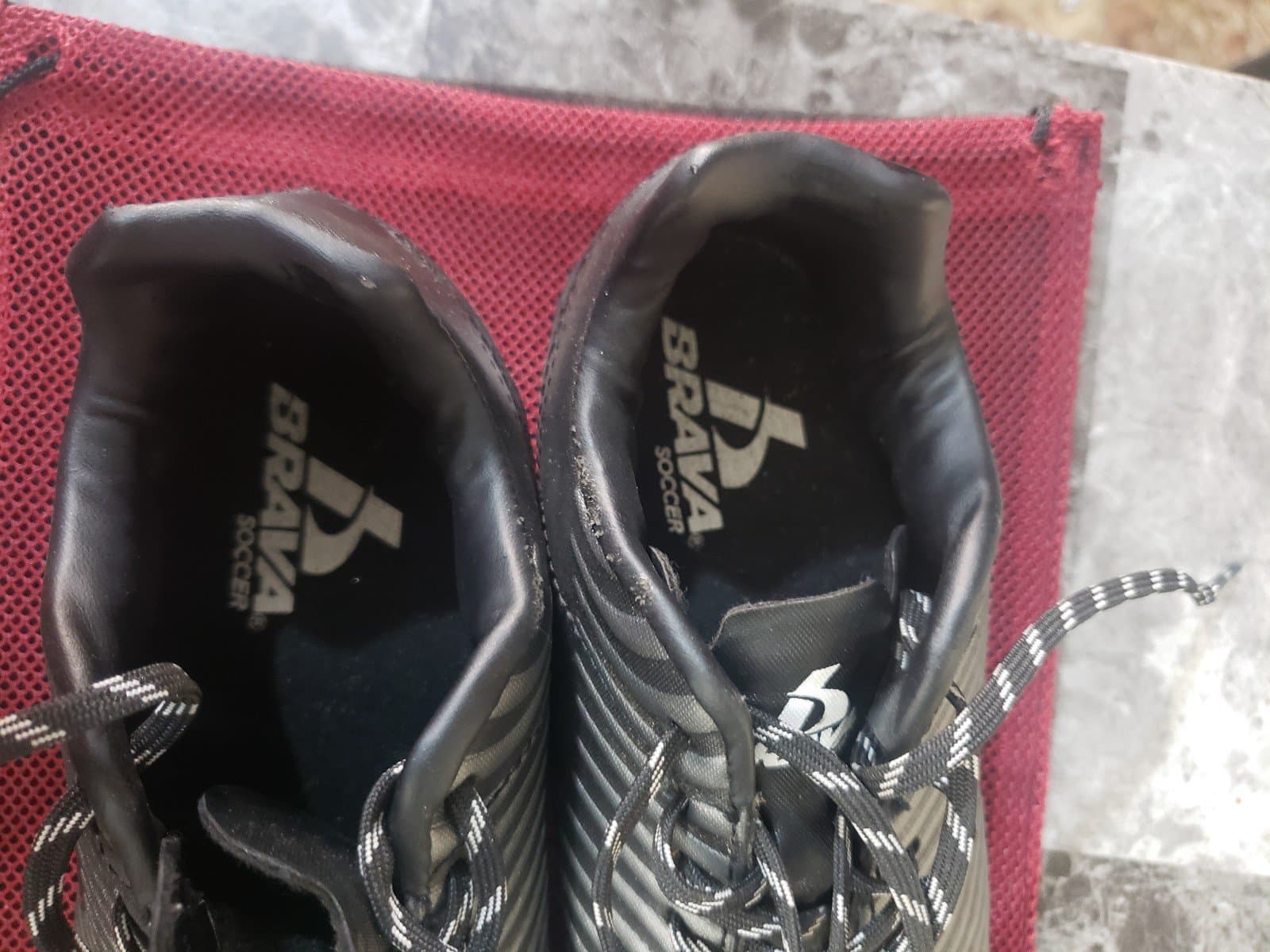 Brava Soccer Cleats, Size Youth 12.5 - Thumbnail 5