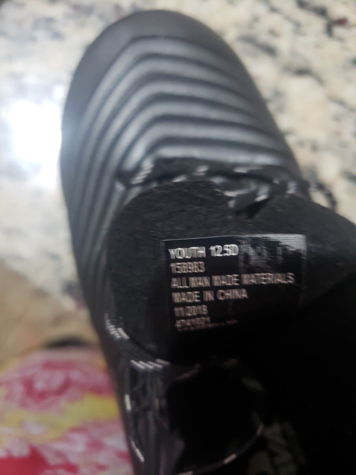 Brava Soccer Cleats, Size Youth 12.5 - Thumbnail 6