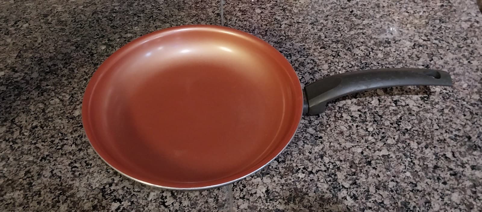 Copper 11" Skillet - Image 1