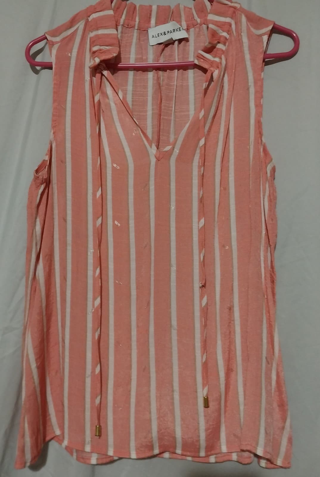 Alex & Parker~Sleeveless V-Neck Front Camisole Tank Top - Thumbnail 2