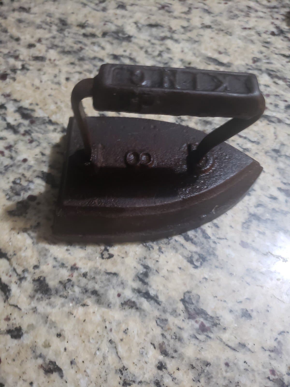 Vintage Antique King Iron #8 Cast Iron - Thumbnail 3