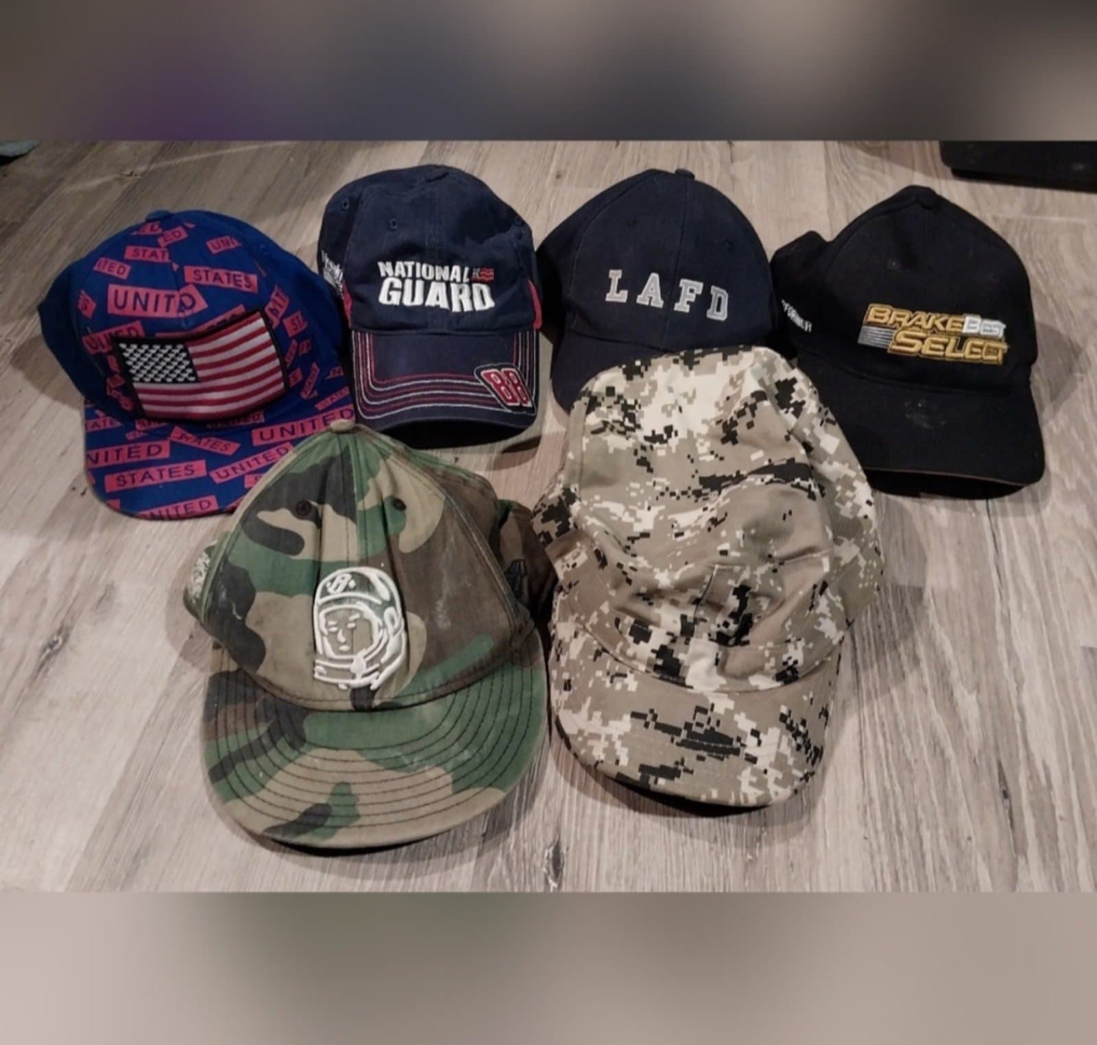 Assorted hats. MLB, NFL, Nascar, and others - Thumbnail 5