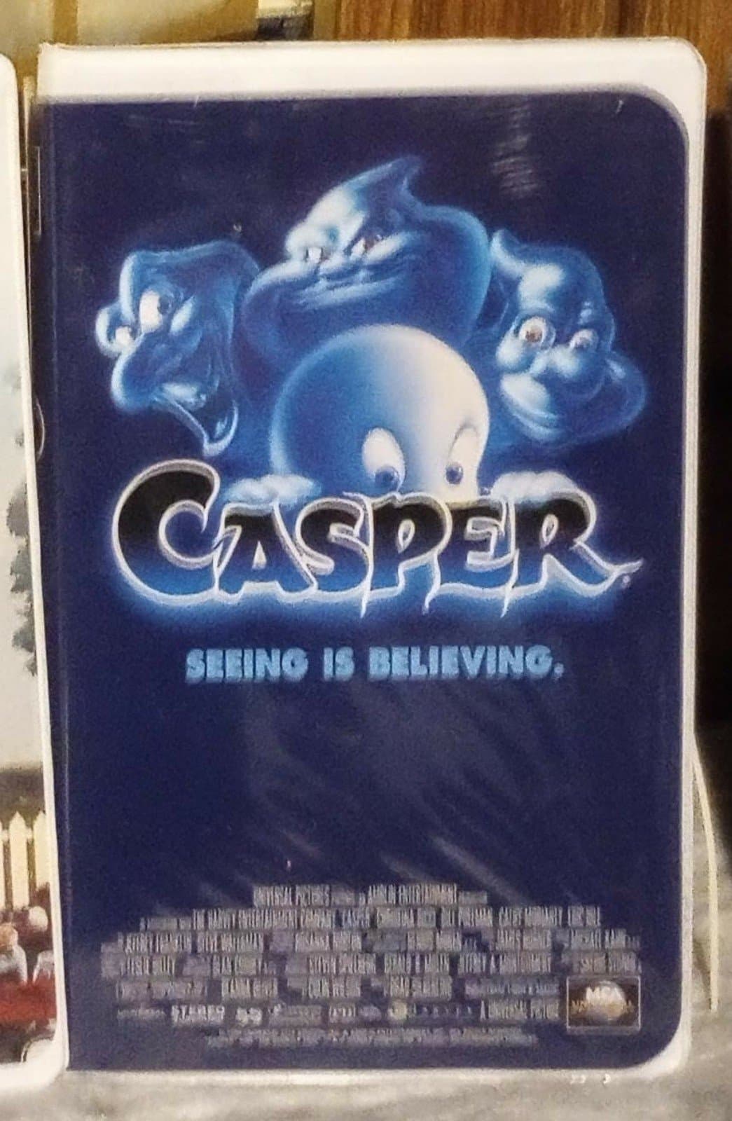 Casper (VHS, 1997, Clamshell) MCA UNIVERSAL FAMILY FEATURES - Image 1