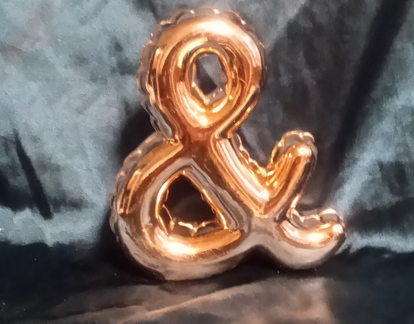 Little Vintage Gilded Glass Ampersand - Image 1