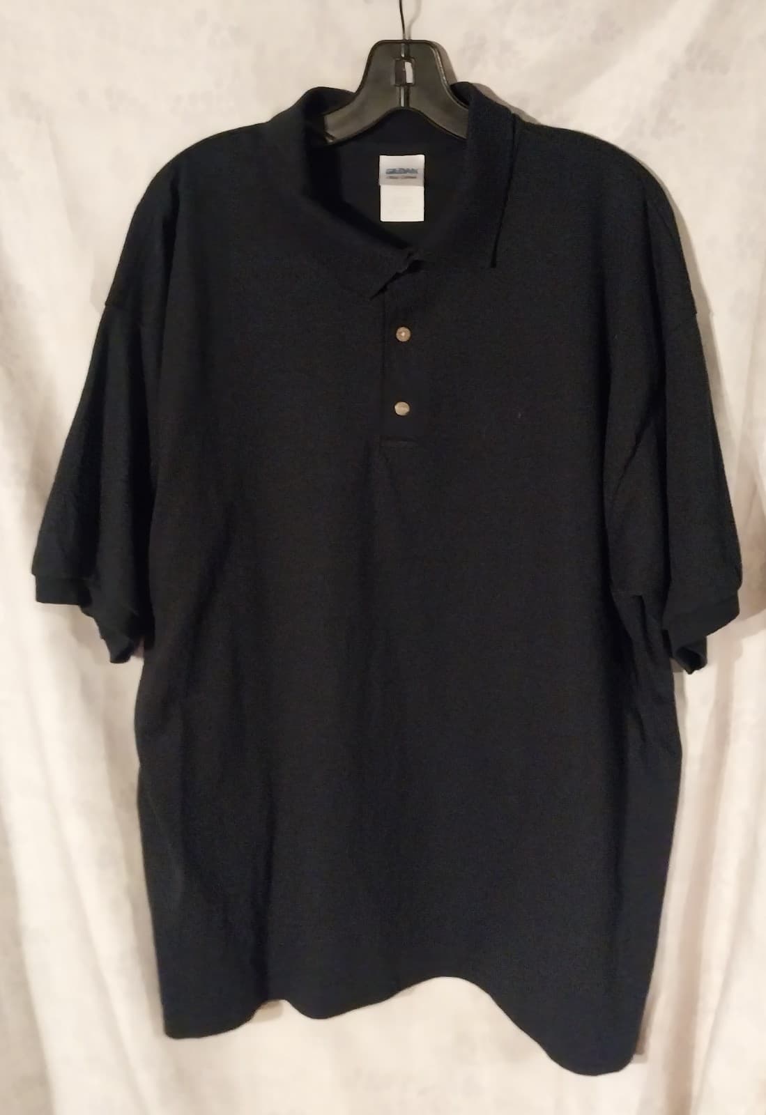 Gildan Black Polo Shirt. Size XL - Image 1