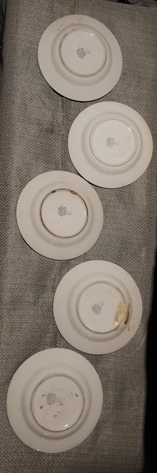 5 Home Trends WEST PALM Salad Plates. There are marks on the back on Plates. - Thumbnail 2