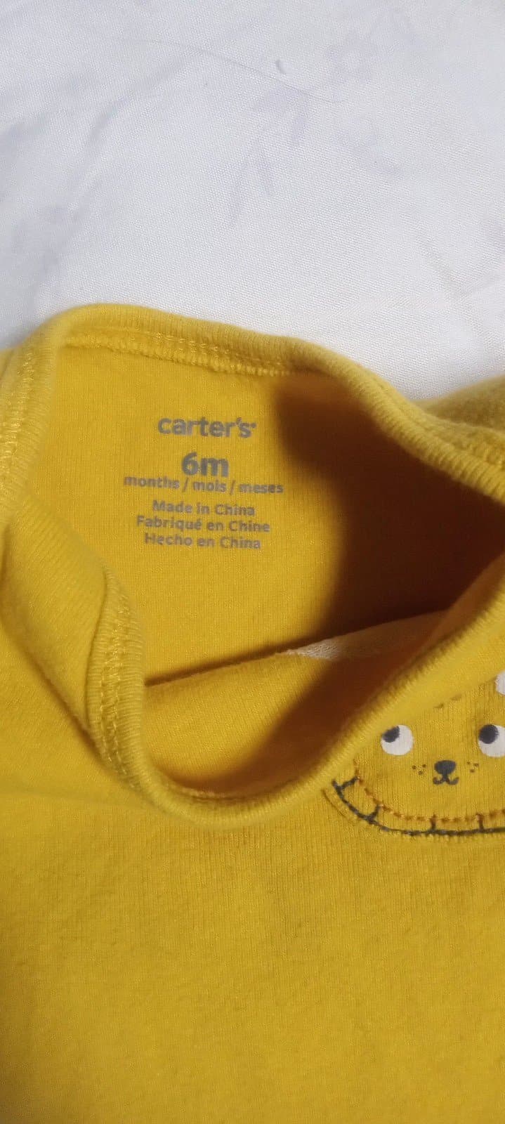 Carter's yellow Onesie. 6 Months - Thumbnail 2