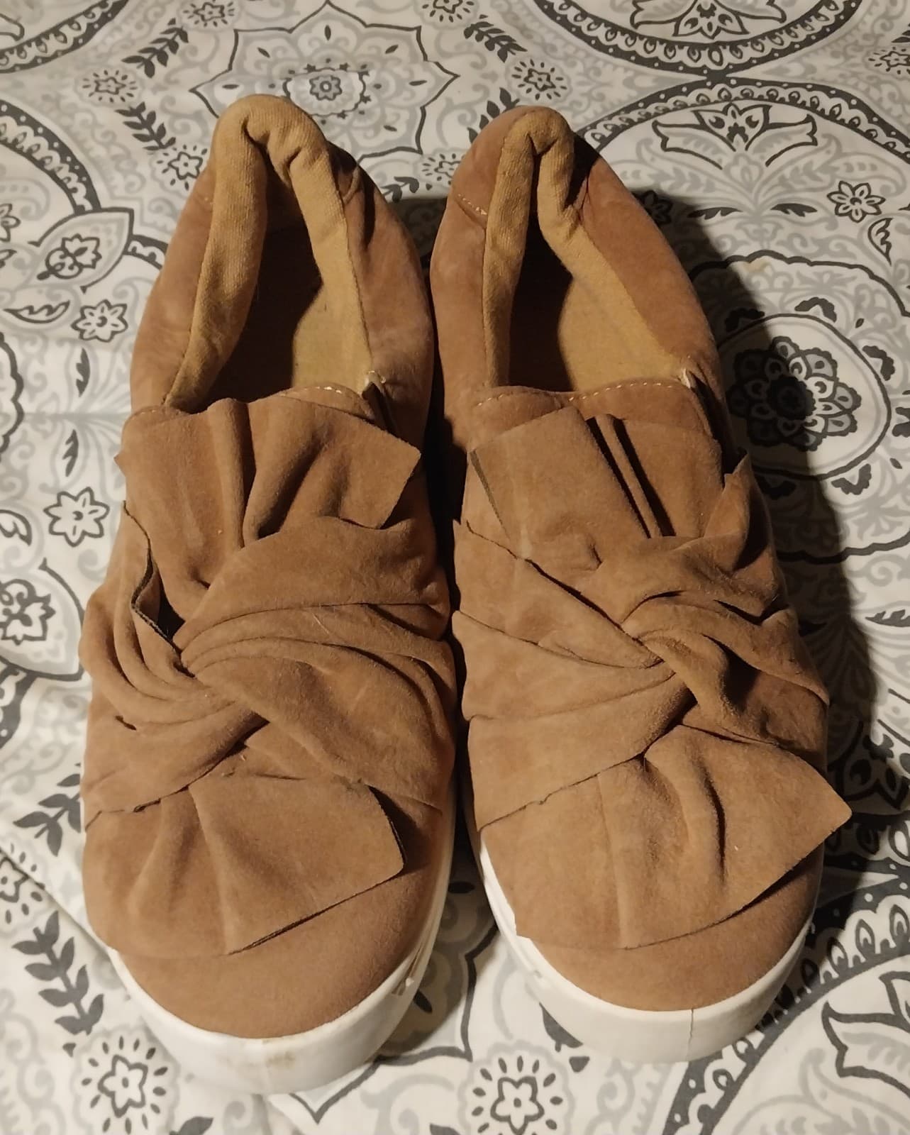 Mauve twist front slip ons bamboo - Image 1