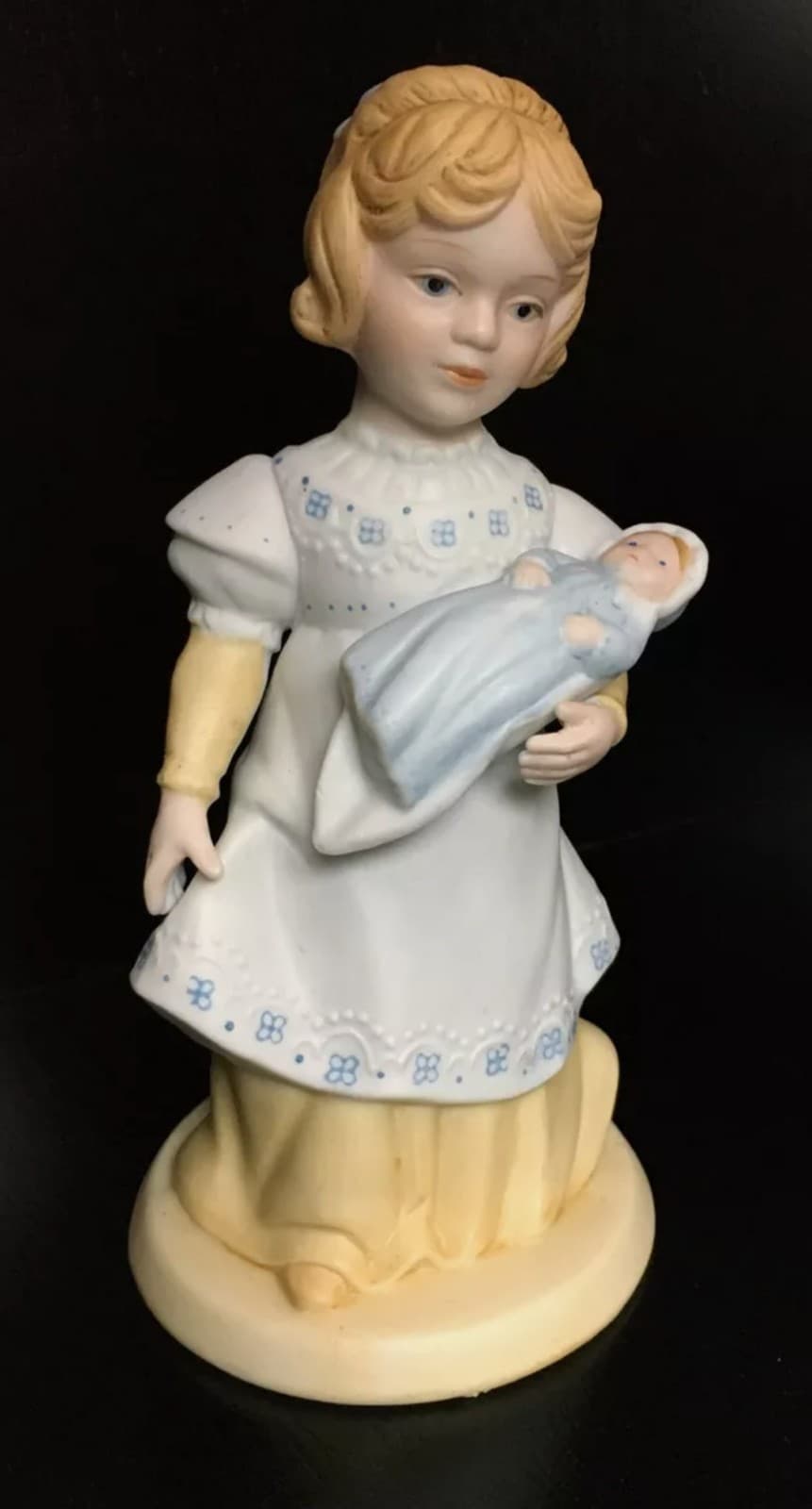 1981 AVON “A Mother’s Love” Figurine Mom Holding Newborn Baby - Image 1