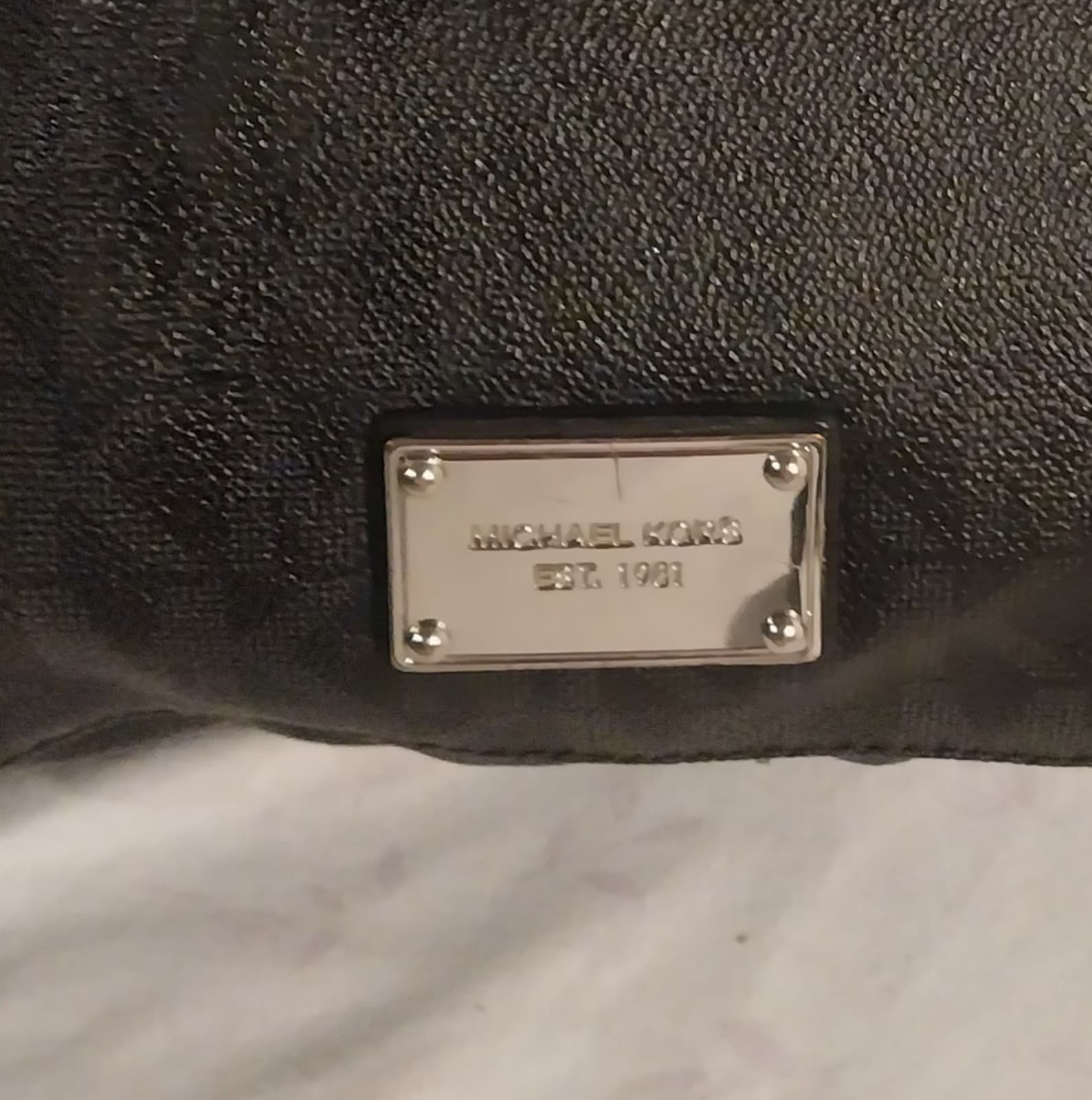 Michael Kors Black Crossbody Bag. Perfect for on the go use. Never Used. - Thumbnail 2