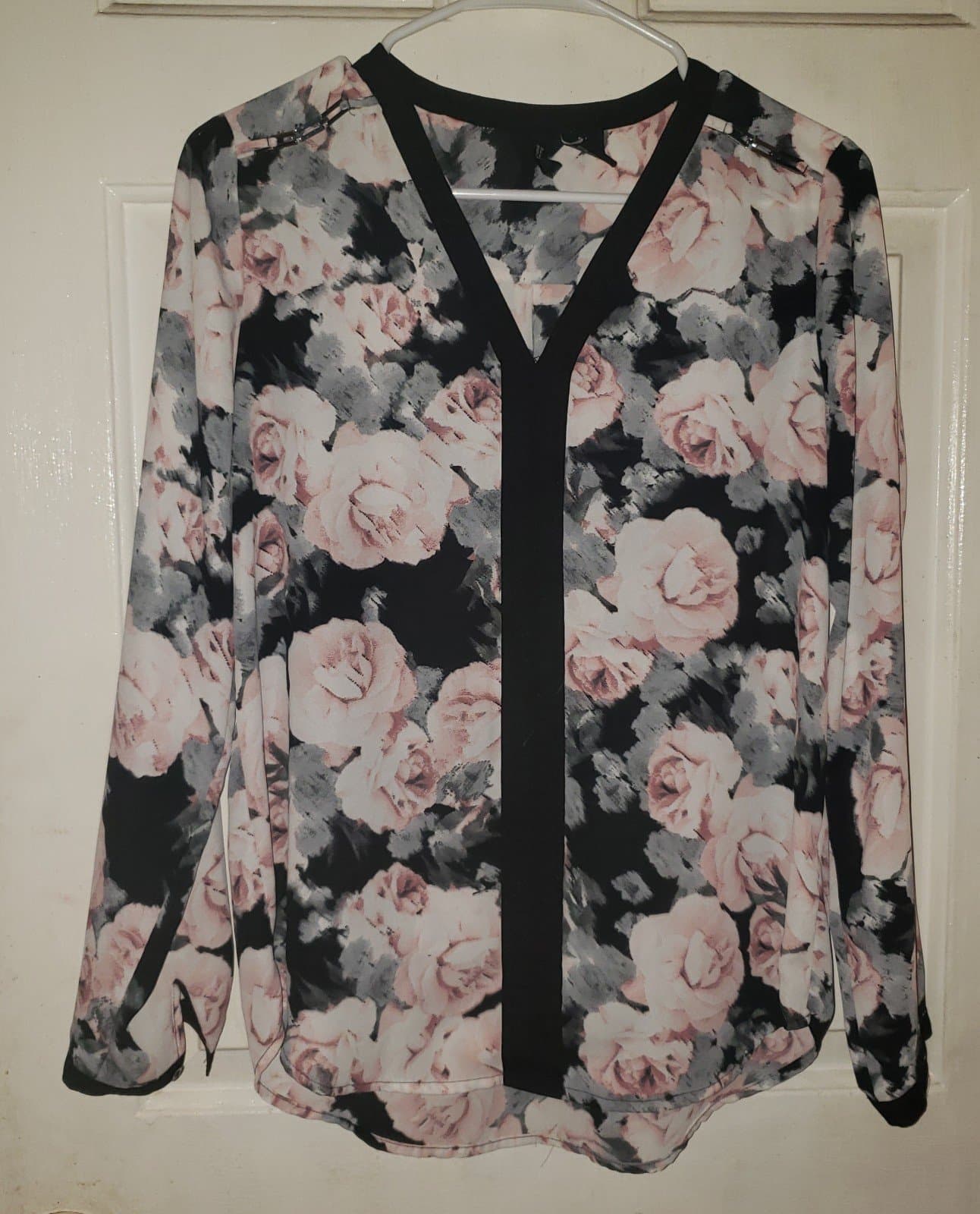 New Dirextions Floral Blouse - Image 1
